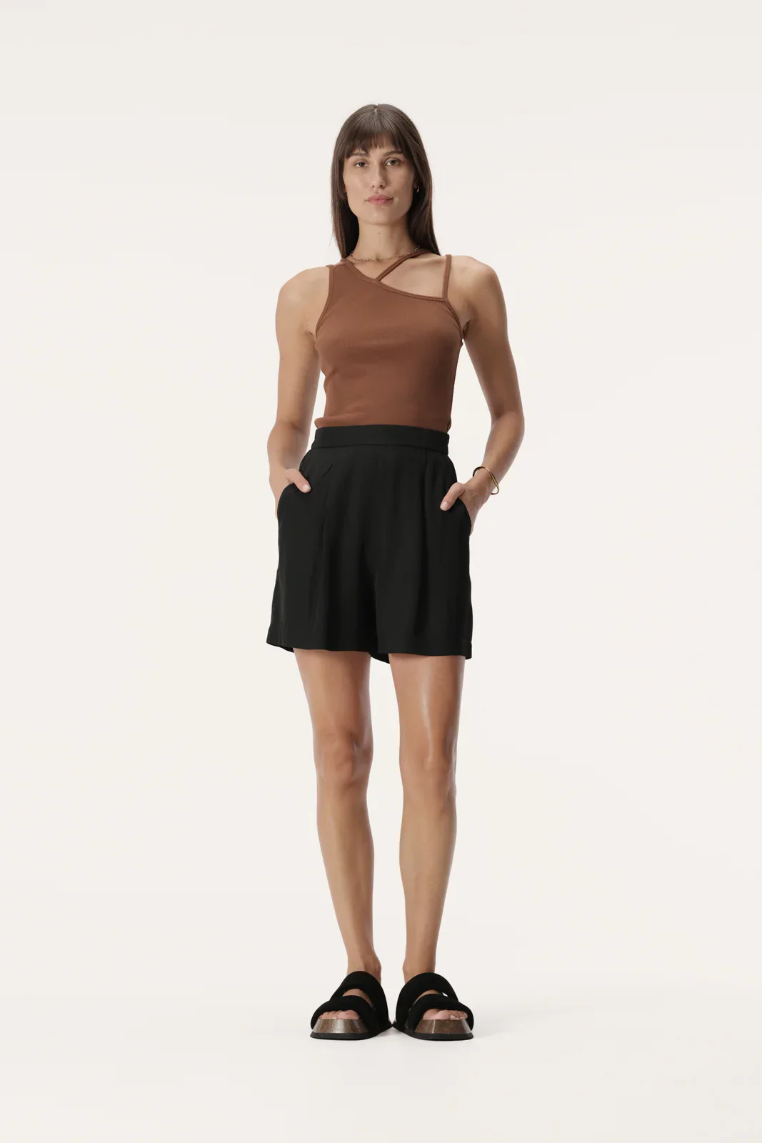 ELKA COLLECTIVE - HARWOOD SHORT (BLACK) - Image 3