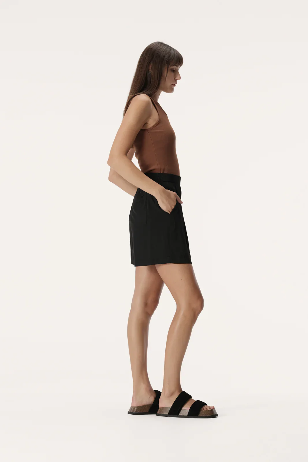 ELKA COLLECTIVE - HARWOOD SHORT (BLACK) - Image 5