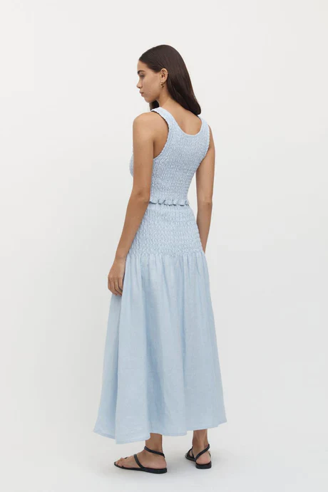 FRIEND OF AUDREY - Eze Shirred Linen Midi Skirt (Sky) - Image 3