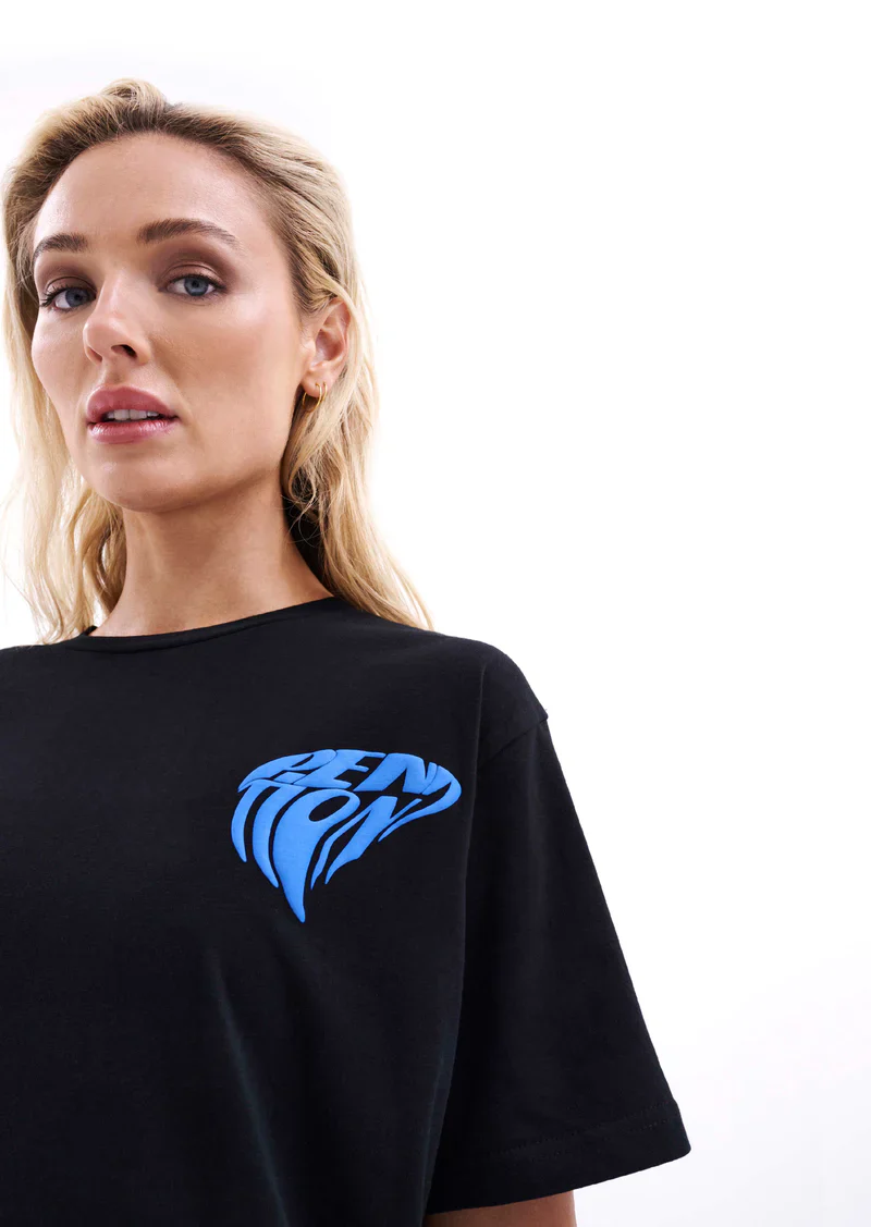 PE NATION - FORMATION TEE IN BLACK - Image 7