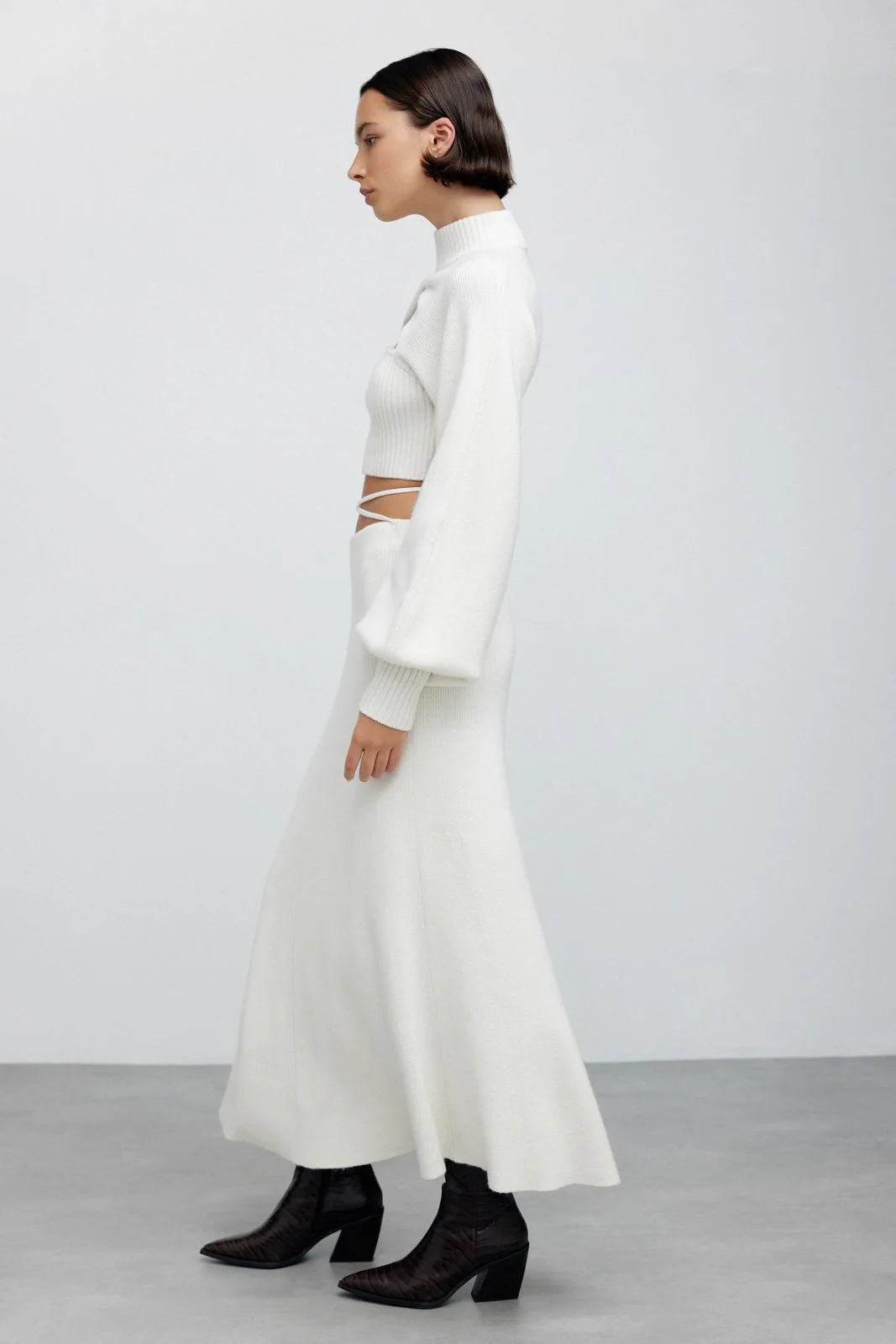 SIGNIFICANT OTHER - Lia Knit Skirt (Cream)