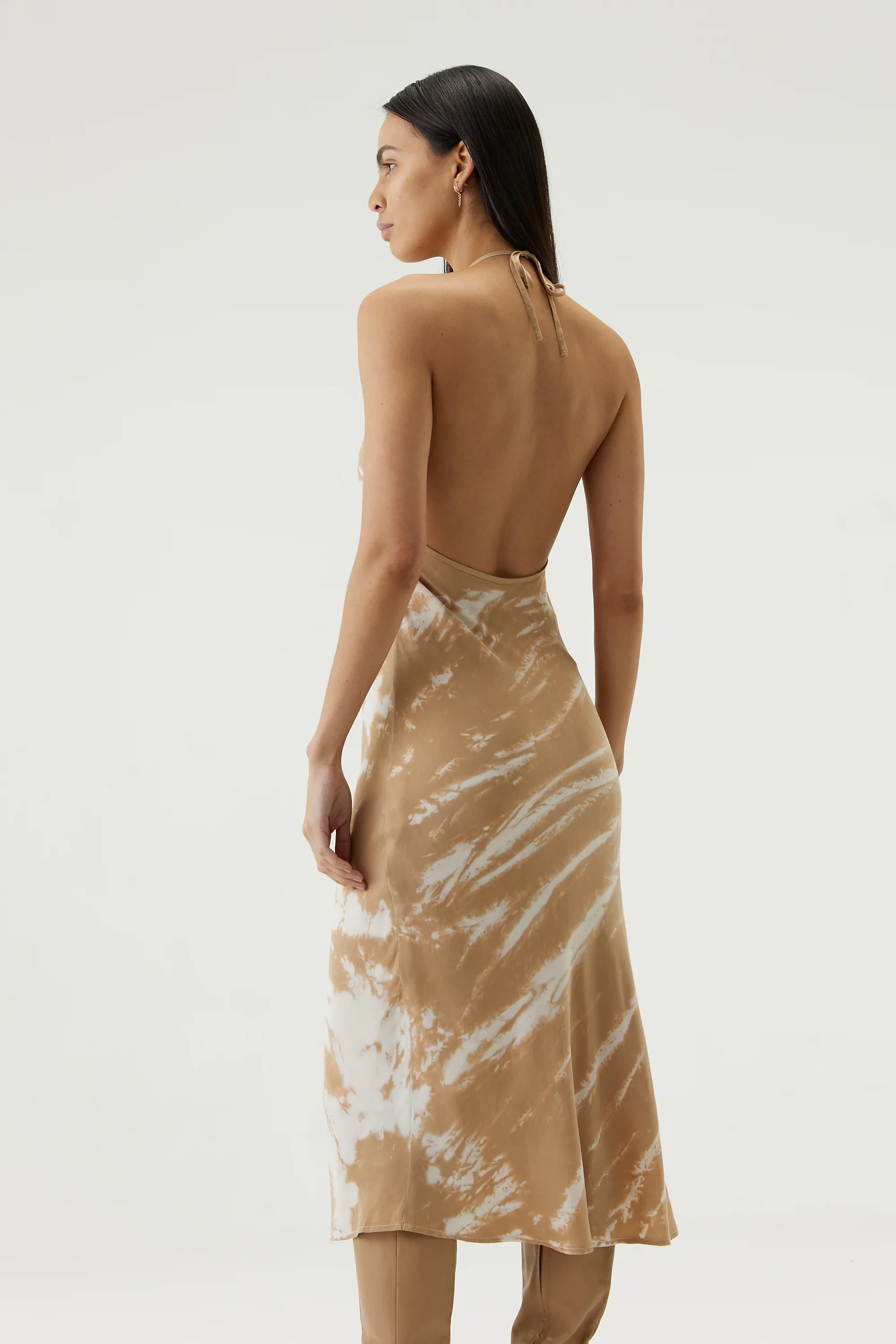 THIRD FORM - TWIST THROUGH BIAS HALTER MIDI (TAN TIE DYE) - Image 3